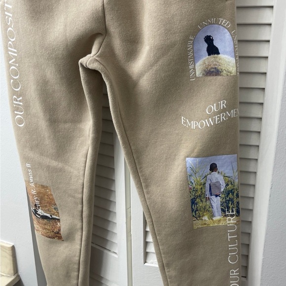 Forever 21 Men’s Sweatpants (small) - Picture 2 of 7